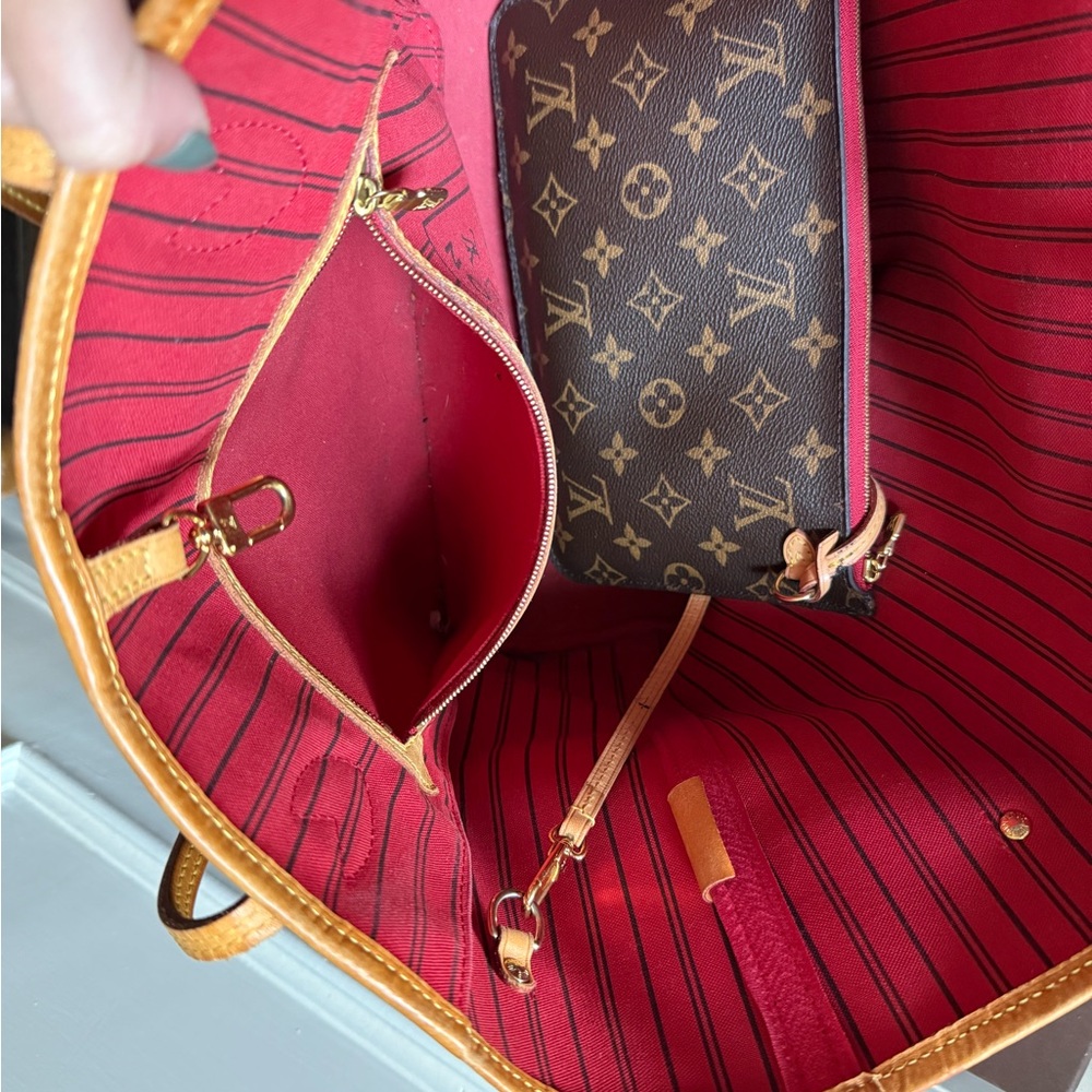 Authentic Louis Vuitton Neverfull MM - Picture 14 of 14